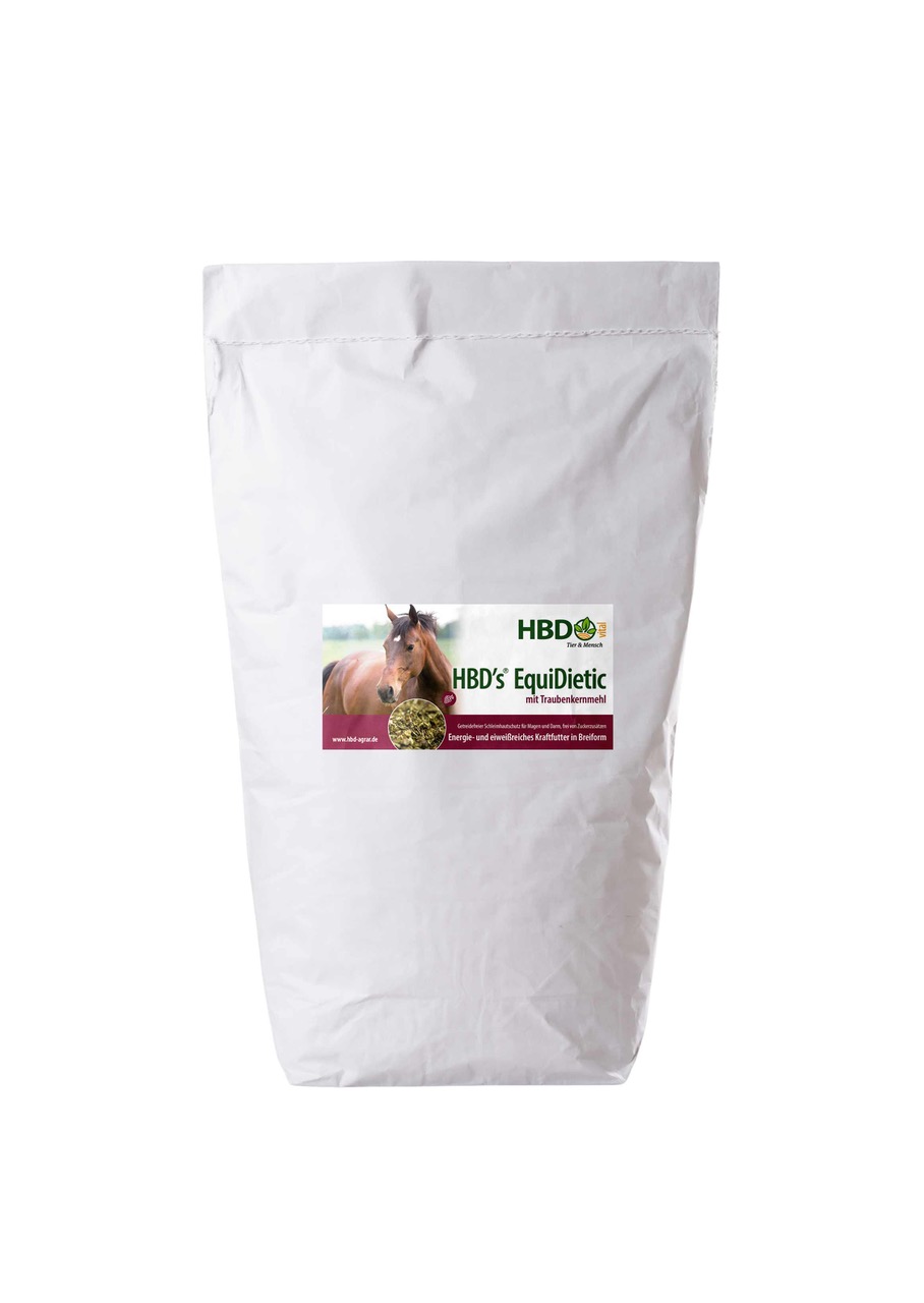 HBD‘s® EquiDietic mit Traubenkernmehl - Futtersack Foto des Futtersacks für HBD’s EquiDietic TKM - Ein hellbrauner Futtersack mit dem Etikett von HBD’s EquiDietic mit Traubenkernmehl ist zu sehen.