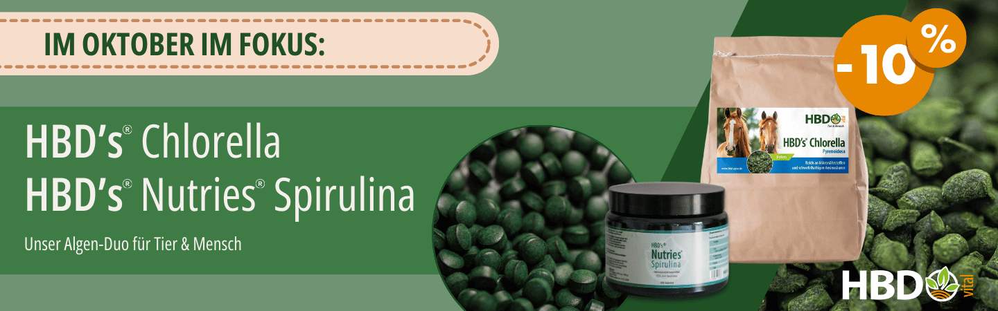 Werbebanner für die Angebote von HBD Vital ® im Oktober. HBDs Chlorella für Pferde und HBDs Nutries Spirulina für Menschen sind abgebildet mit dem Hinweis auf 10 % Rabatt im Oktober.