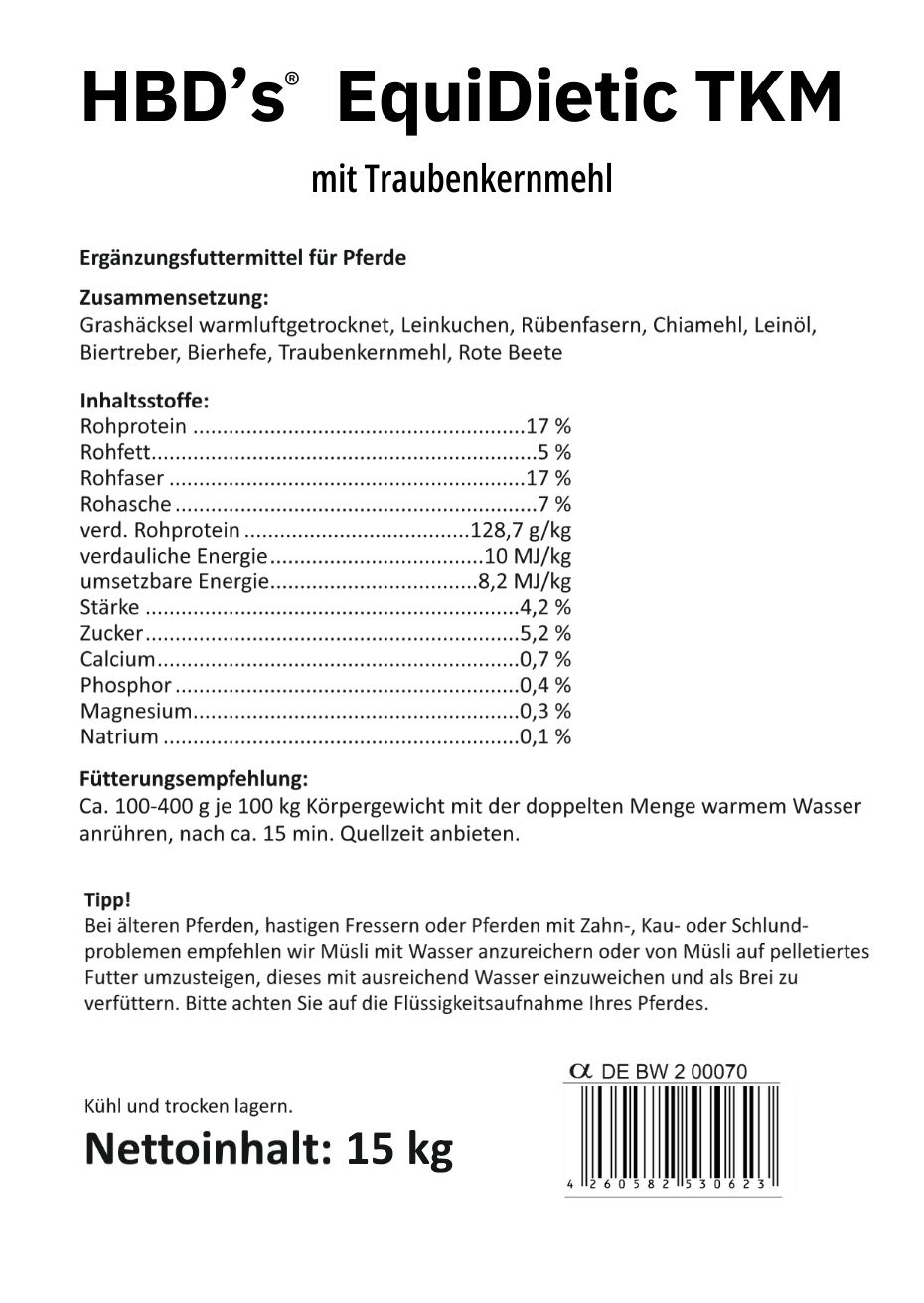 HBD’s® EquiDietic mit Traubenkernmehl - Zusammensetzung und Fütterungsempfehlung Schwarz-weißes Etikett mit der Zusammensetzung und der Fütterungsempfehlung von HBDs EquiDietic mit Traubenkernmehl